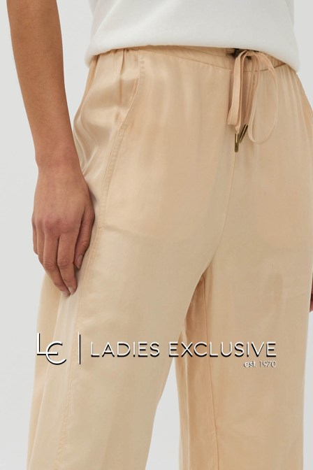 ESQUALO Παντελόνι cupro σε άνετη γραμμή